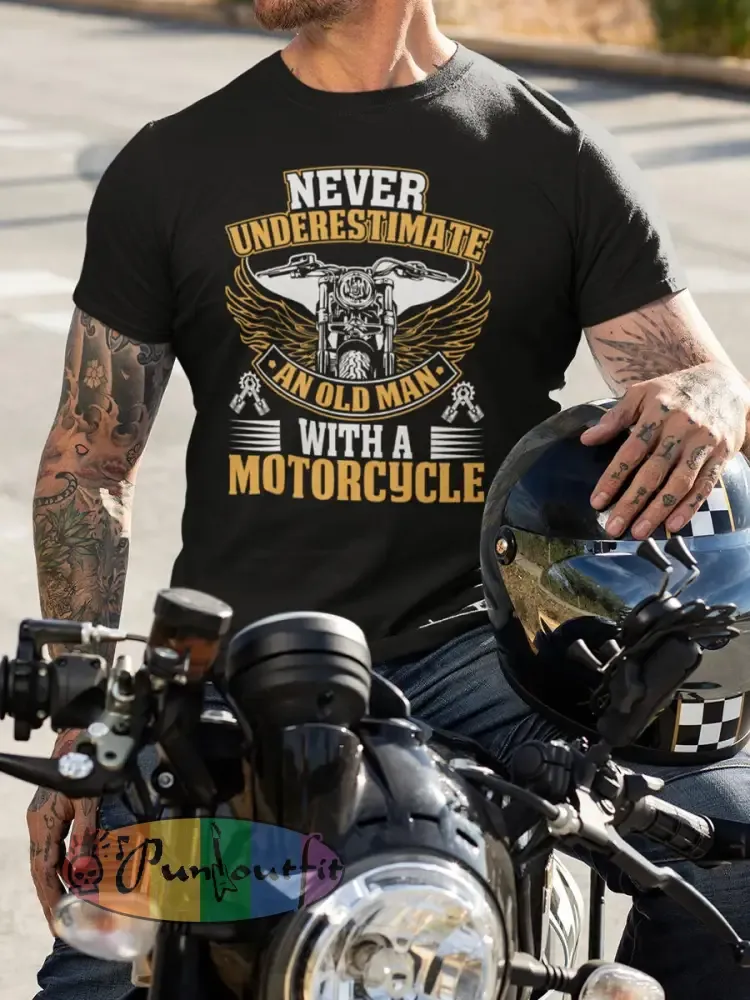 Men’s ’Never underestimate an old man with a motorcycle’ T-shirts