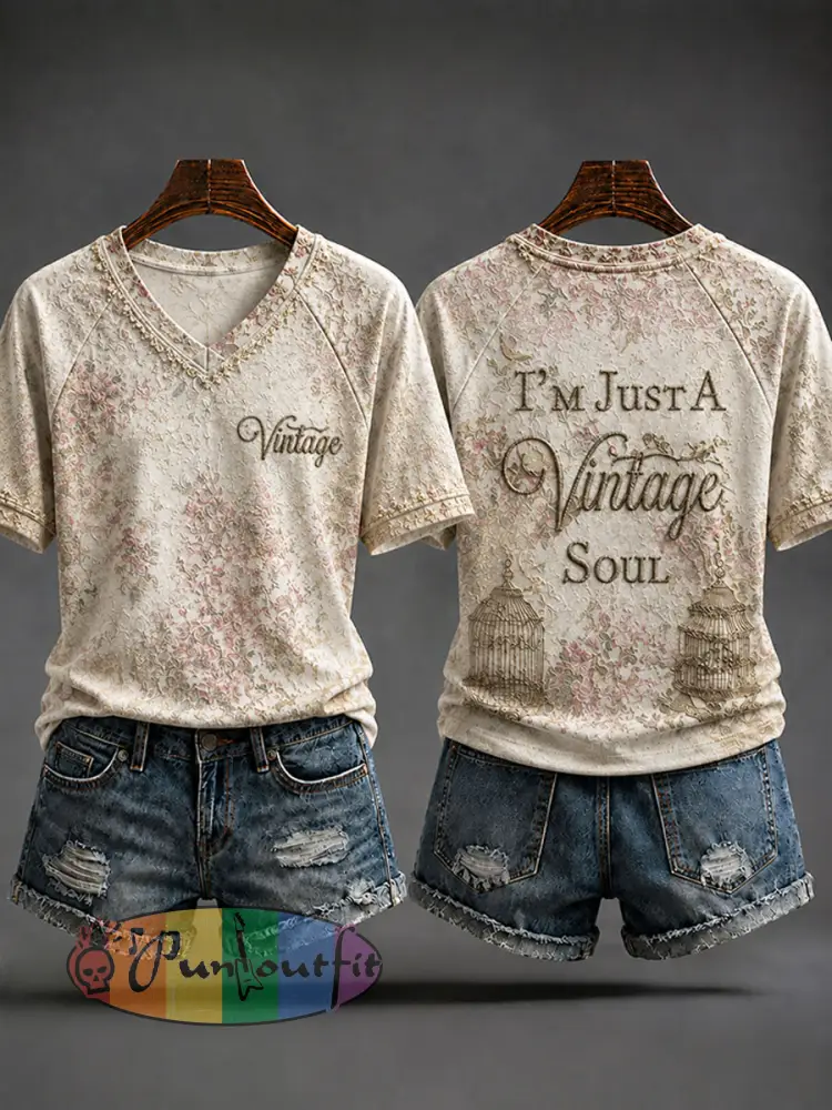 Women’s ’I’m Not Old,I’m Just A Vintage Soul’ Casual T-shirt - Creamy-White · S