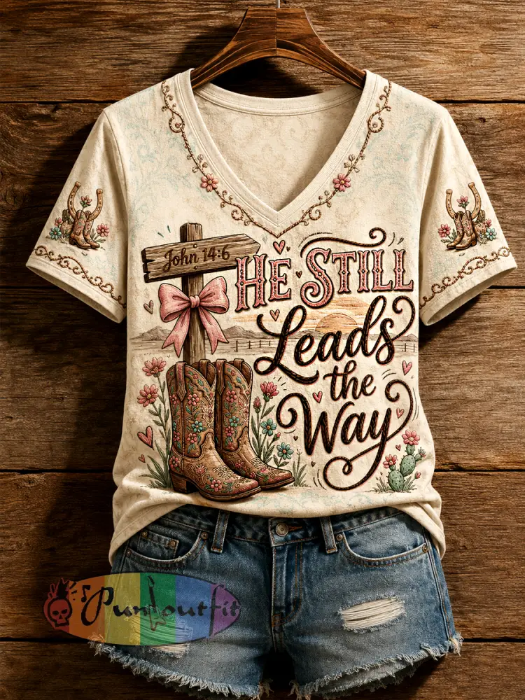 Women’s Retro Western Faith Jesus He Still Leads The Way Print Casual V-Neck Tee - Apricot · S