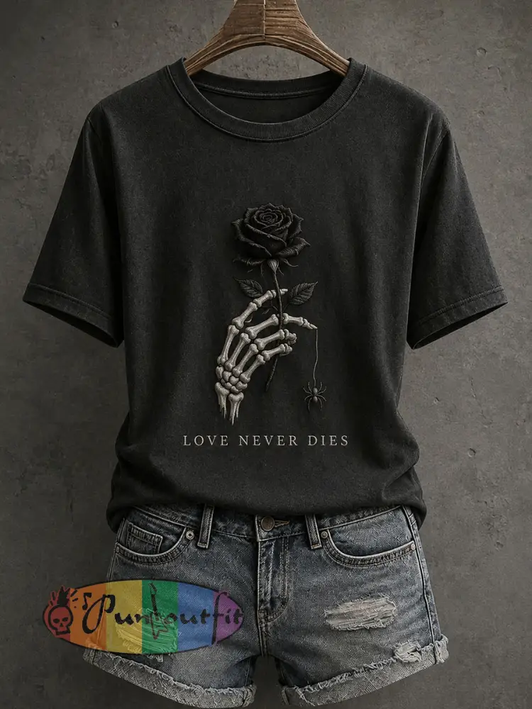 Women’s Gothic Rose T-Shirt - Black · S
