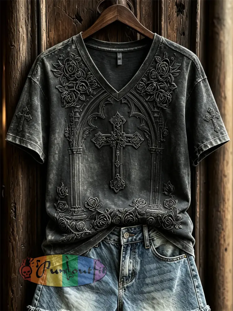 Women’s Classy Gothic Cross & Black Roses Art Print short-sleeved T-shirt - Black · S