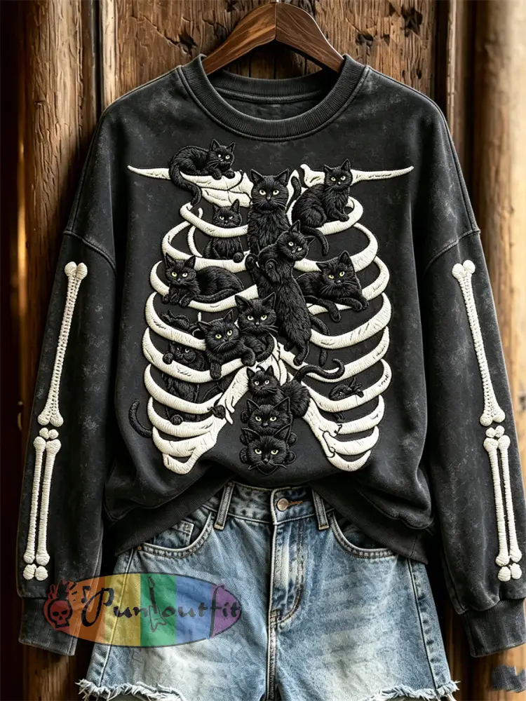 Women’s Halloween Black Cats Rib Cage Skeleton Print Sweatshirt - Black · S