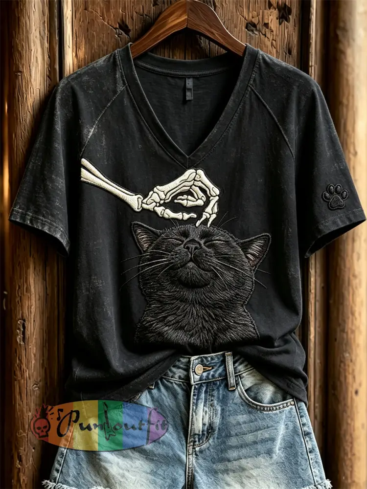 Women’s Halloween Black Cat & Skeleton Cat Lover Print short-sleeved T-shirt - Black · S