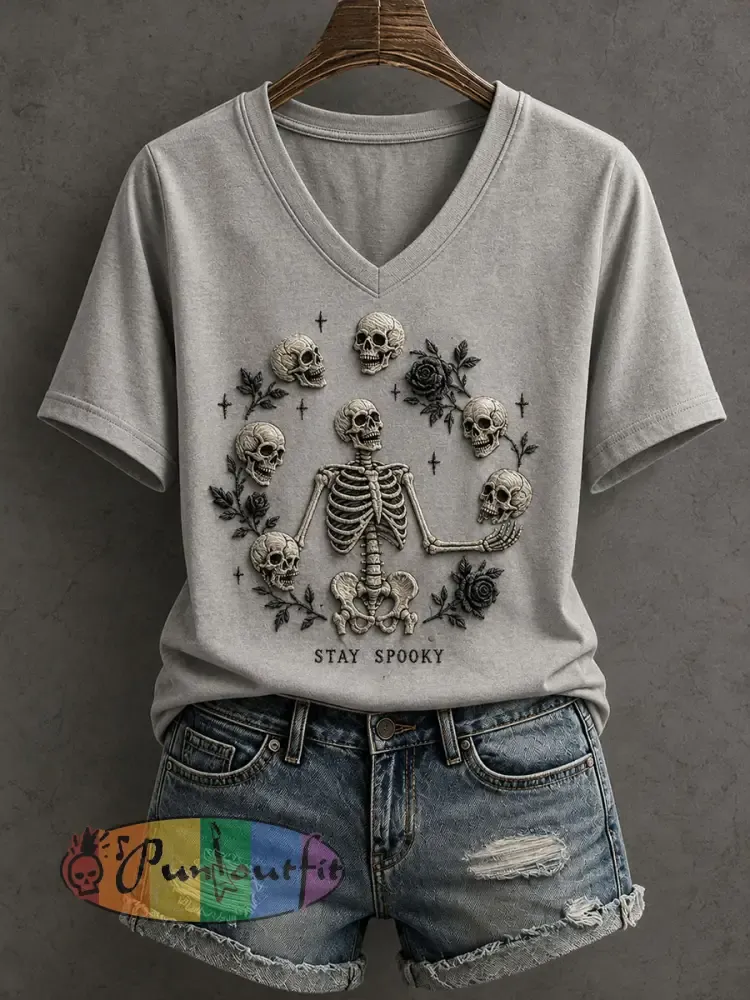 Women’s Gothic Skull T-Shirt - Gray · S