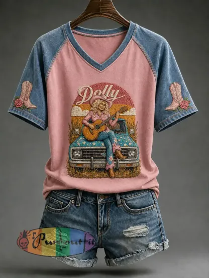 Women’s Queen Of Country Music V-neck T-shirt - Pink · S
