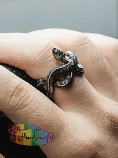 Male Punk Snake Three Dimensional Winding Finger Ring Acc