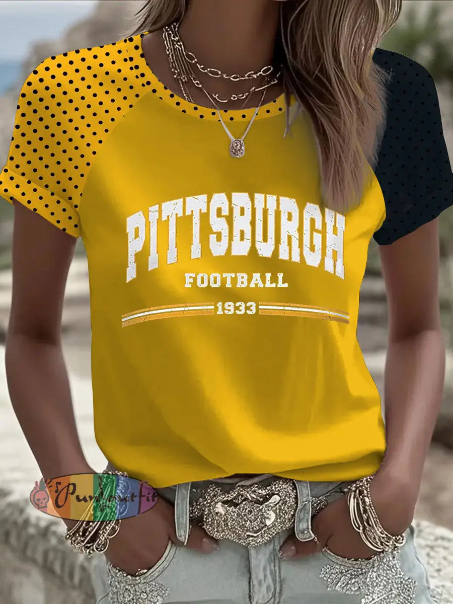 Women’s American Football T Shirt Gold / S