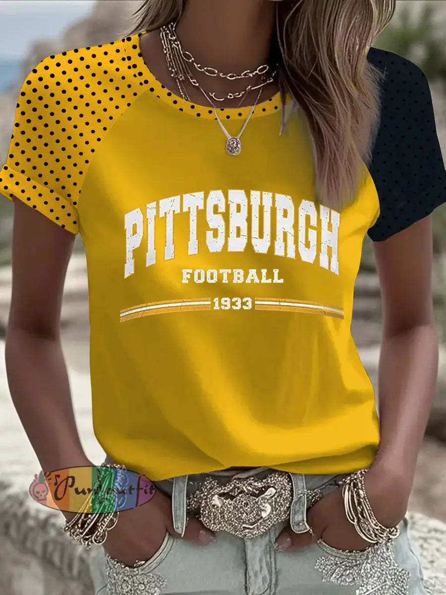 Women’s American Football T Shirt Gold / S