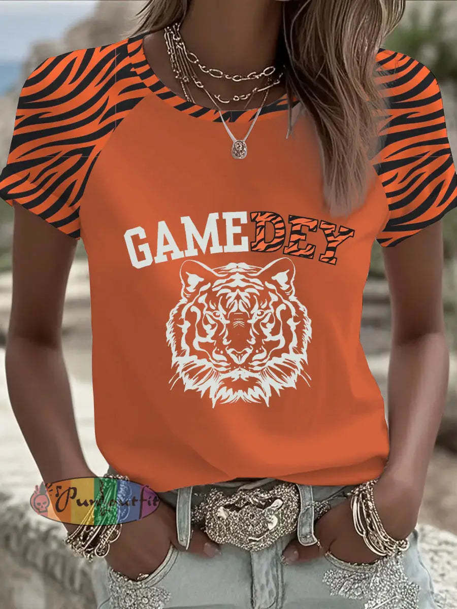 Women’s American Football T-shirt Orange / S