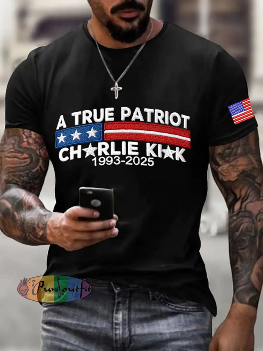 Men’s Commemorative Leader A true Patriot Print T-Shirt Black / S