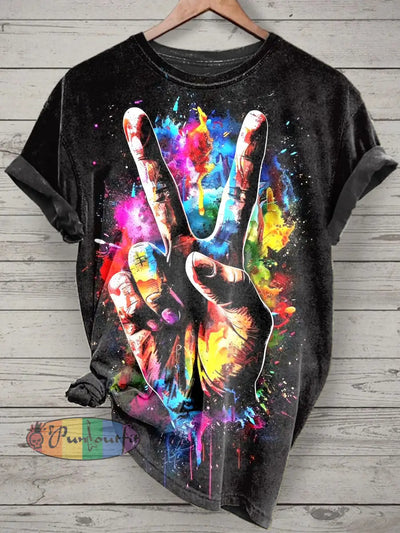 Victory Sign Printed Vintage Fashion Loose Short Sleeve T-Shirt Black / S
