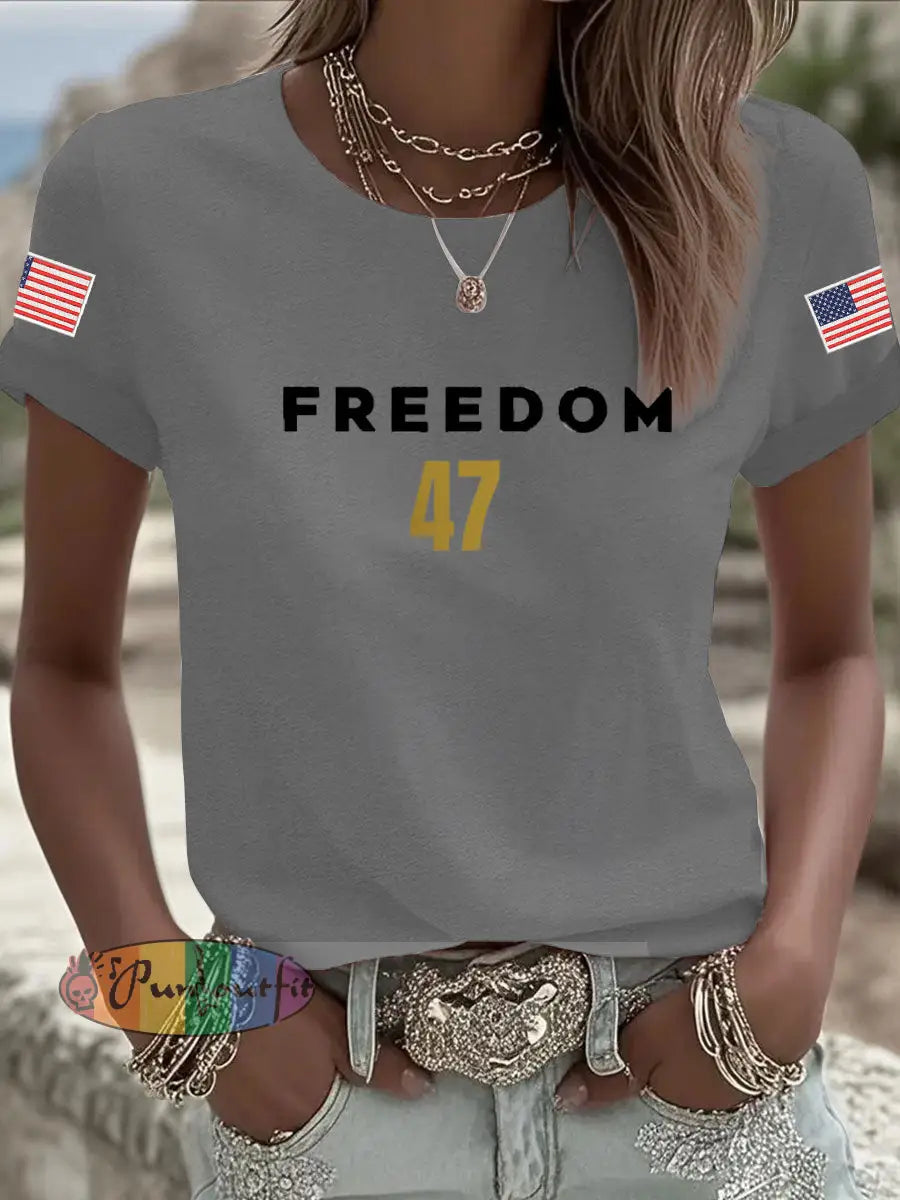 Women’s Freedom 47 Flag Short Sleeve T-shirt Light Gray / S