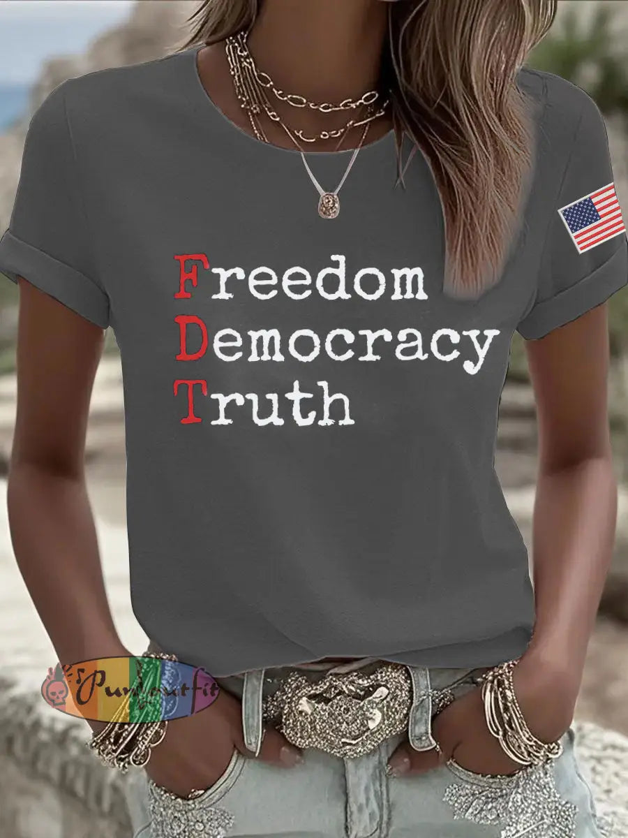 Women’s Freedom Democracy Truth Printed T-shirt Dark Gray / S
