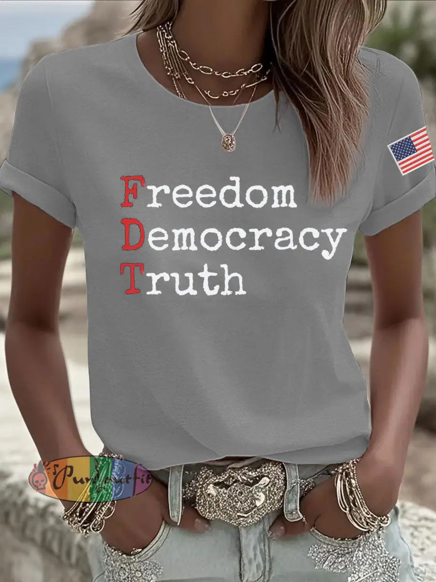 Women’s Freedom Democracy Truth Printed T-shirt Light Gray / S