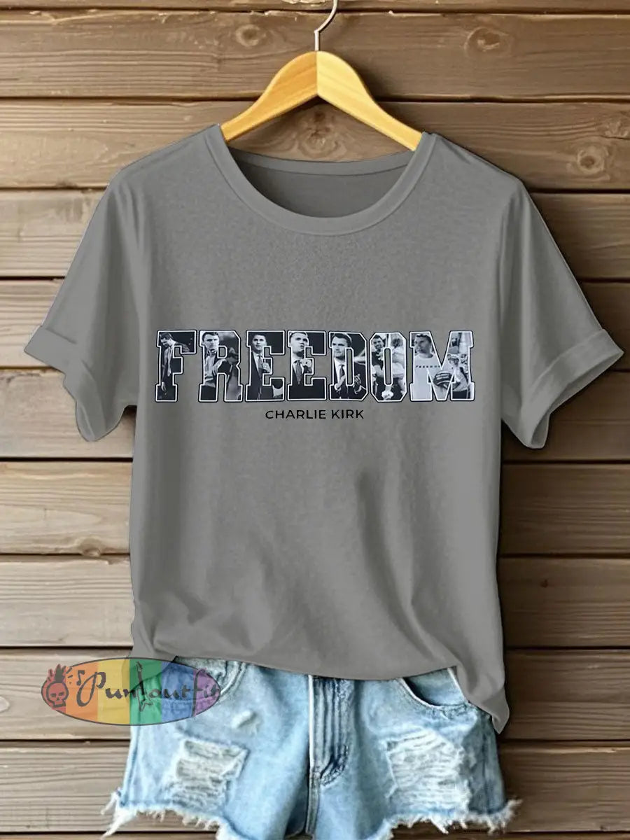 Women’s Freedom True Patriot Printed T-Shirt Light Gray / S