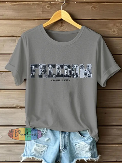 Women’s Freedom True Patriot Printed T-Shirt Light Gray / S