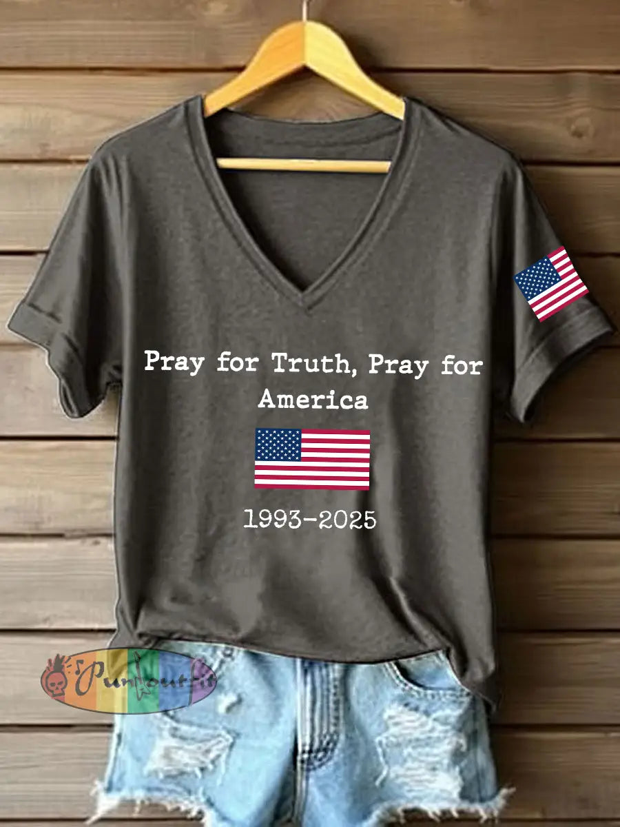 Women’s Pray For Truth Pray For America Print V-Neck T-Shirt Dark Gray / S